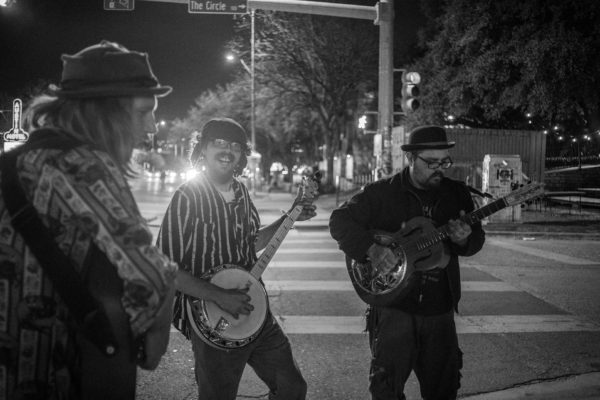 Photo: Street musicians in Austin Texas